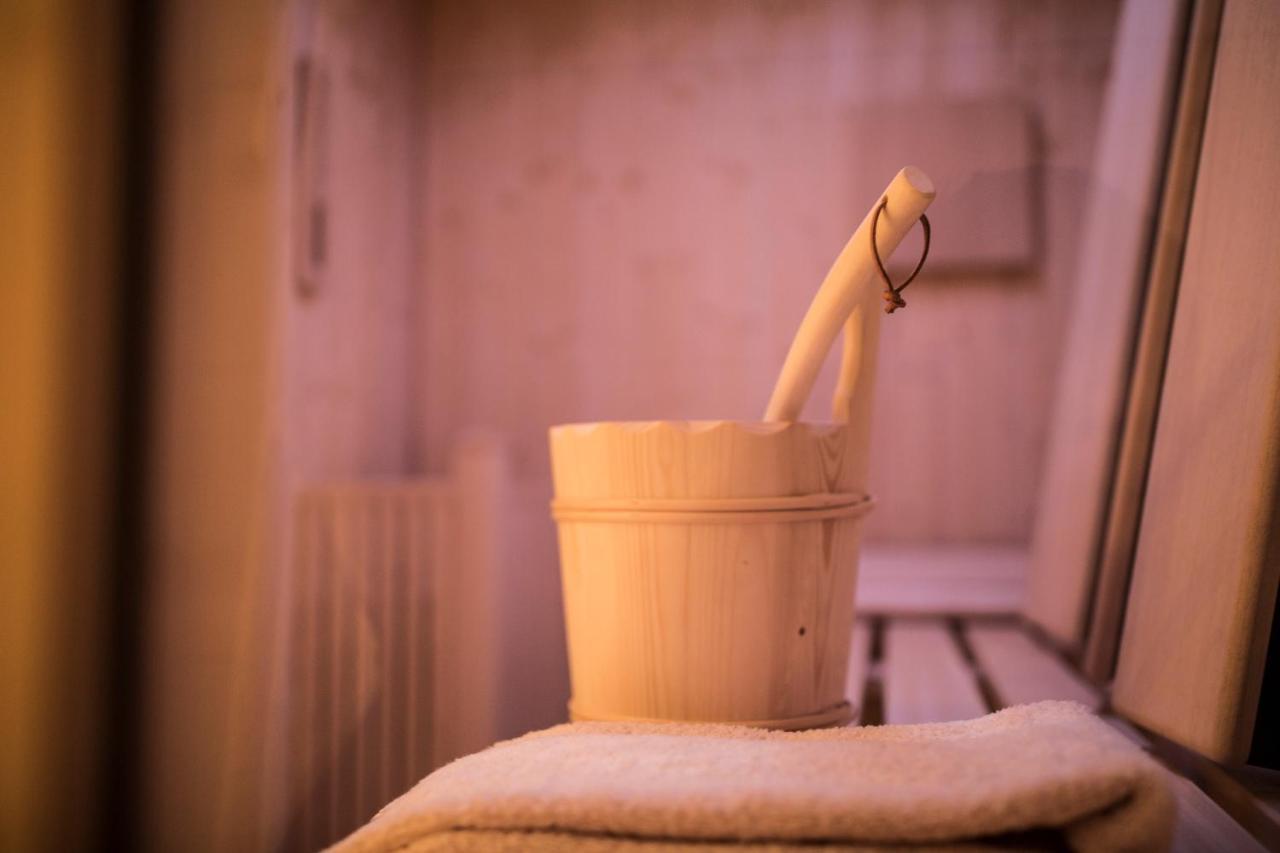 Slow Living Suite - Ferienwohnung Mit Privater Sauna & Garten Fiss Buitenkant foto
