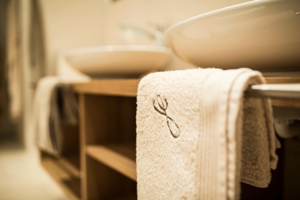 Slow Living Suite - Ferienwohnung Mit Privater Sauna & Garten Fiss Buitenkant foto