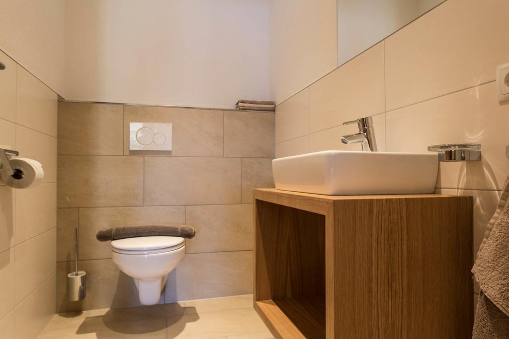 Slow Living Suite - Ferienwohnung Mit Privater Sauna & Garten Fiss Buitenkant foto