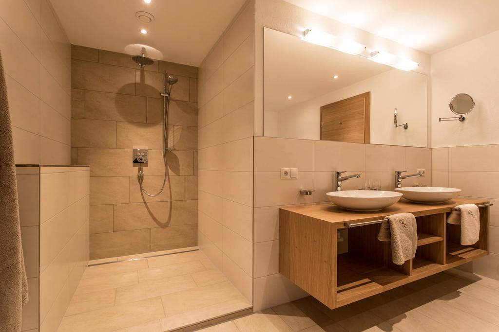 Slow Living Suite - Ferienwohnung Mit Privater Sauna & Garten Fiss Buitenkant foto