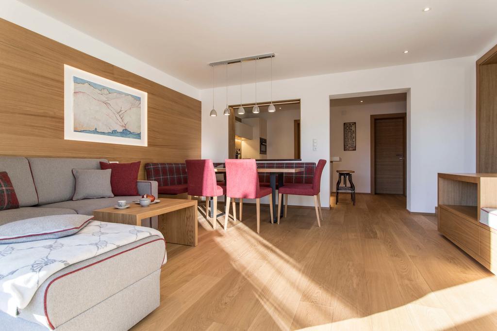 Slow Living Suite - Ferienwohnung Mit Privater Sauna & Garten Fiss Buitenkant foto